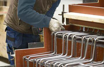 Praca za granicą dla Zbrojarzy, Spawaczy, Suwnicowych