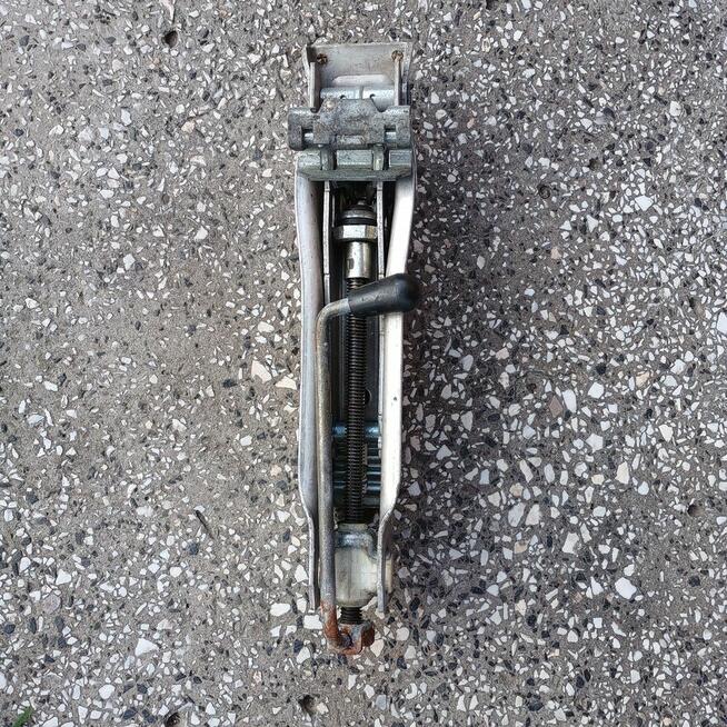 Lewarek podnosnik Audi Volkswagen