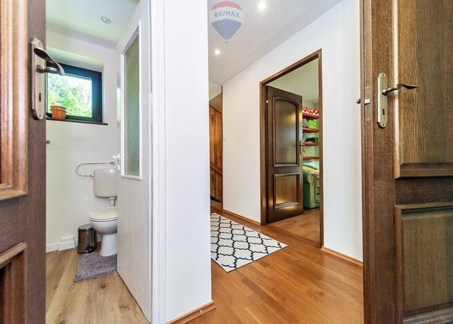 Dom wolnostojący w świetnej lokalizacji