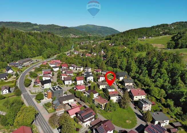 Dom wolnostojący w świetnej lokalizacji