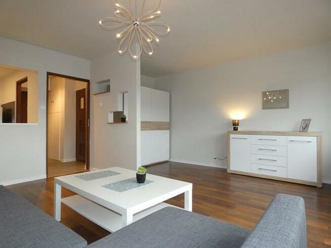 Kawalerka z osobną kuchnią, klimatyzacja,Klonowa 7