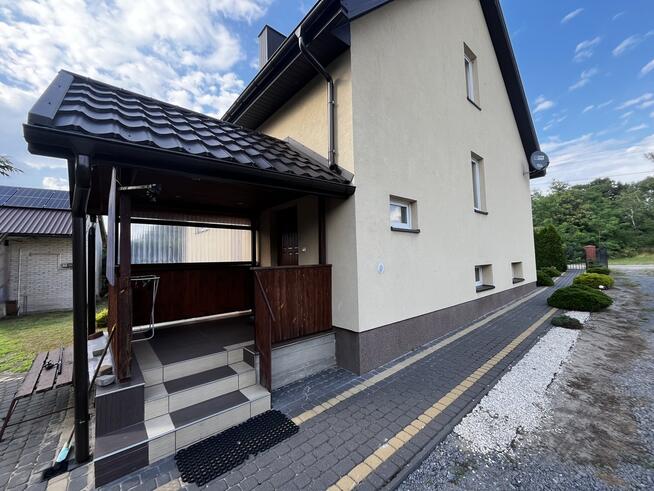 Bielsko- dom z działką, stawem i zabudowaniami