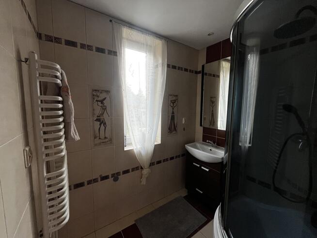 Bielsko- dom z działką, stawem i zabudowaniami