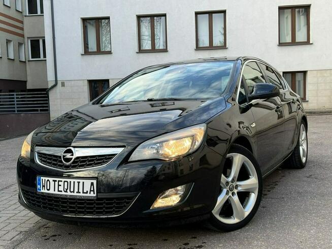 Opel Astra 1.4 Turbo 140KM Cosmo Navi Alu19 Service NAP !!!