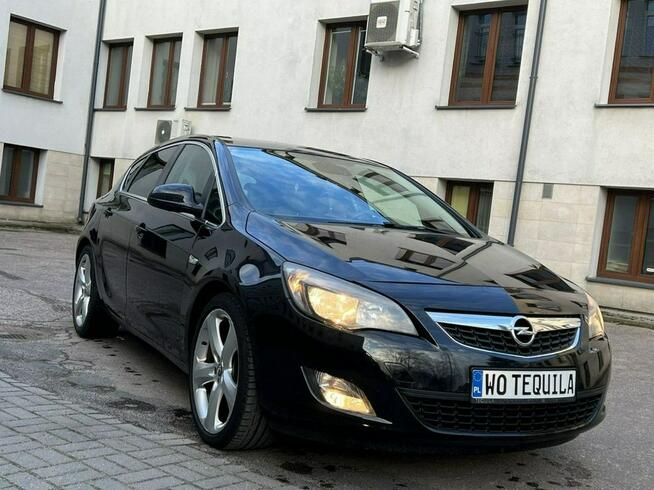 Opel Astra 1.4 Turbo 140KM Cosmo Navi Alu19 Service NAP !!!