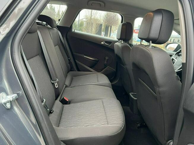 Opel Astra Sport Tourer Berlin 1.4 Turbo Lift Navi Alu17 PDC Service NAP