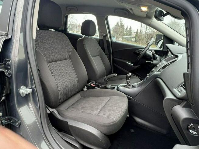 Opel Astra Sport Tourer Berlin 1.4 Turbo Lift Navi Alu17 PDC Service NAP