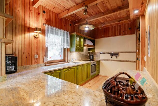 Mieszkalny dom w Zielonowie, las i jezioro 5 pokoi