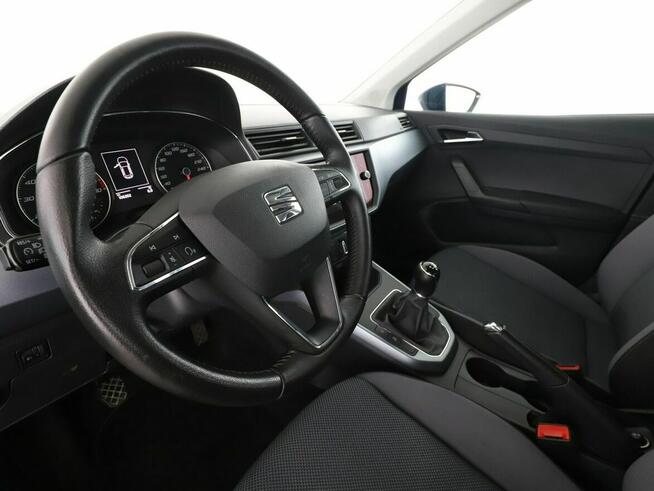 Seat Arona navigacja klimatyzacja czujniki parkowania multifunkcja