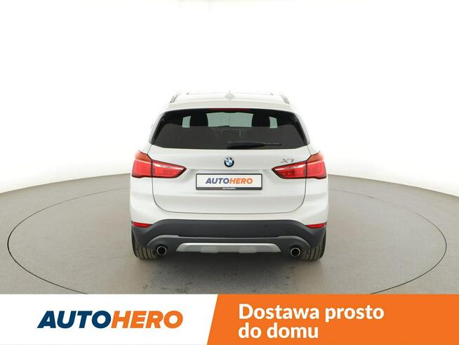 BMW X1 4x4 automat full LED skóra navi panorama navi czujniki parkowania