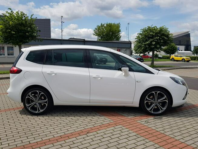 Opel Zafira 1,6 Turbo 200KM Navi Klimatronik Kamera Zarejestrowany Gwarancja