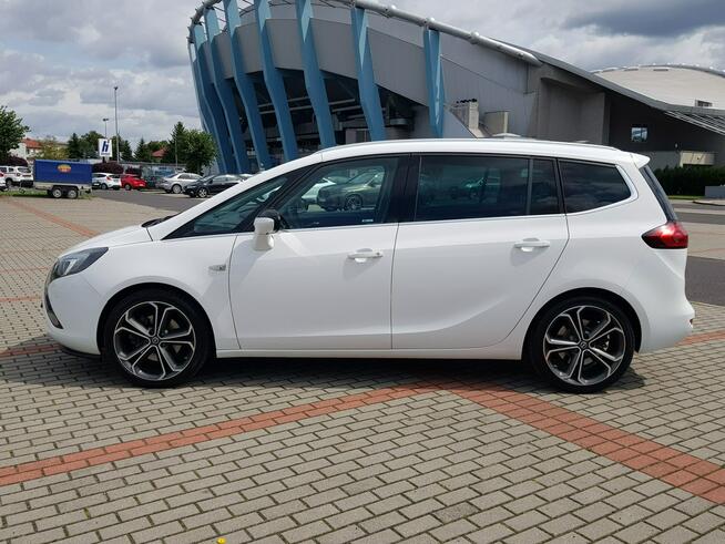 Opel Zafira 1,6 Turbo 200KM Navi Klimatronik Kamera Zarejestrowany Gwarancja