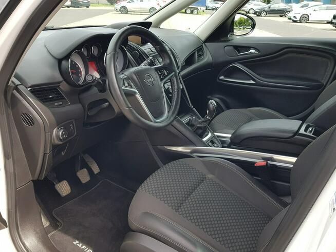 Opel Zafira 1,6 Turbo 200KM Navi Klimatronik Kamera Zarejestrowany Gwarancja