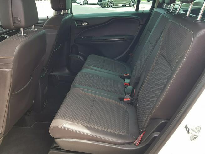 Opel Zafira 1,6 Turbo 200KM Navi Klimatronik Kamera Zarejestrowany Gwarancja