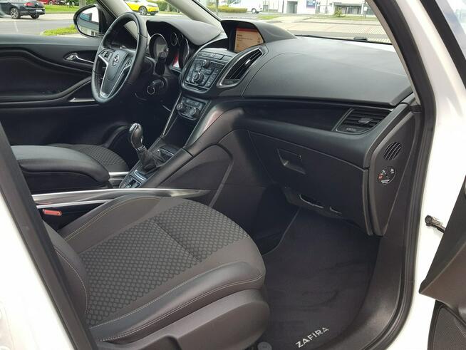 Opel Zafira 1,6 Turbo 200KM Navi Klimatronik Kamera Zarejestrowany Gwarancja