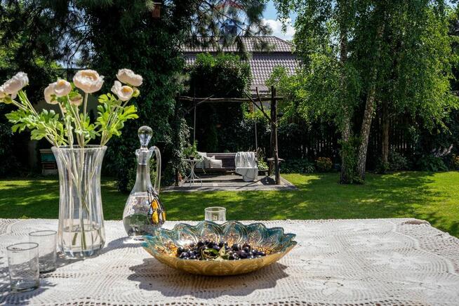 RODZINNY AZYL Z DUSZĄ ARTYSTY – JEDLNIA-LETNISKO