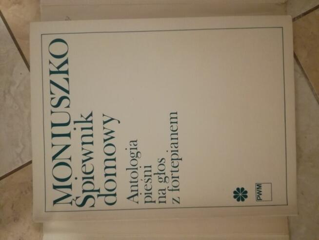 Oddam za darmo Ksiazki, rozne, nuty do spiewu operowego