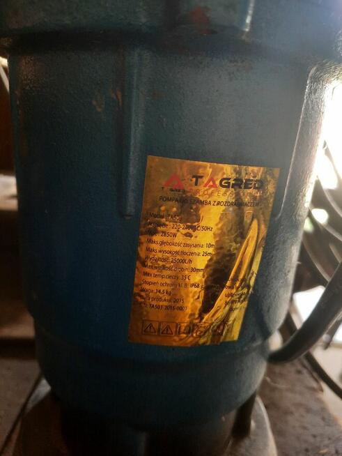 Pompa z rozdrabniaczem do brudnej wody.