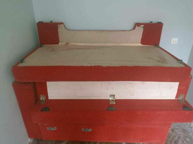 Kanapa narożna z funkcją spania