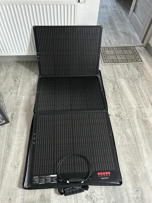 Przenośna stacja zasilania SYD2400 + panel Fullsent 200