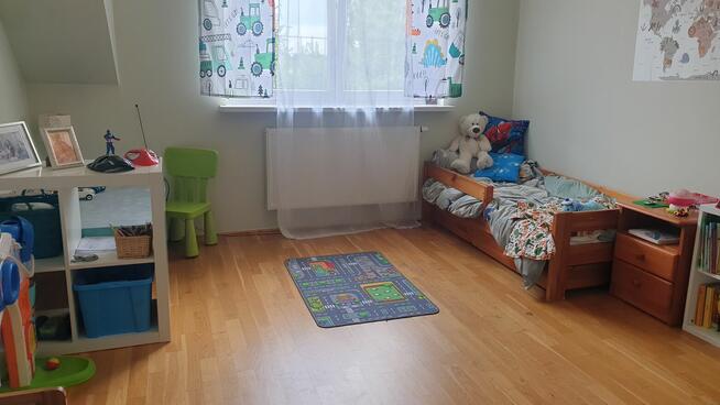 Dom 280 m² wolnostojący, ponad 4 pokoje, działka 1300 m²