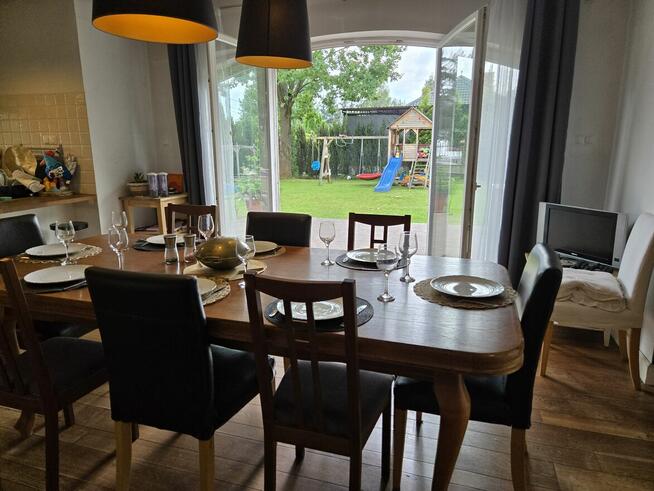 Dom 280 m² wolnostojący, ponad 4 pokoje, działka 1300 m²