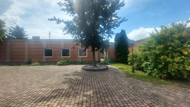 Konstantynów Łódzki. Przestronny budynek pod działalność.