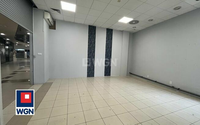 Na wynajem Lokal handlowo-usługowy 43,43 m2 w C.H. w Lubinie