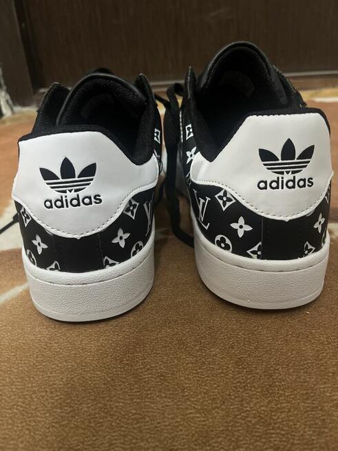 Adidasy Superstary