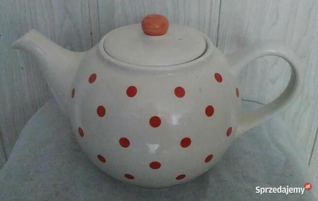 Dzbanek do kawy i herbaty porcelanowy w kropki 1,7 l