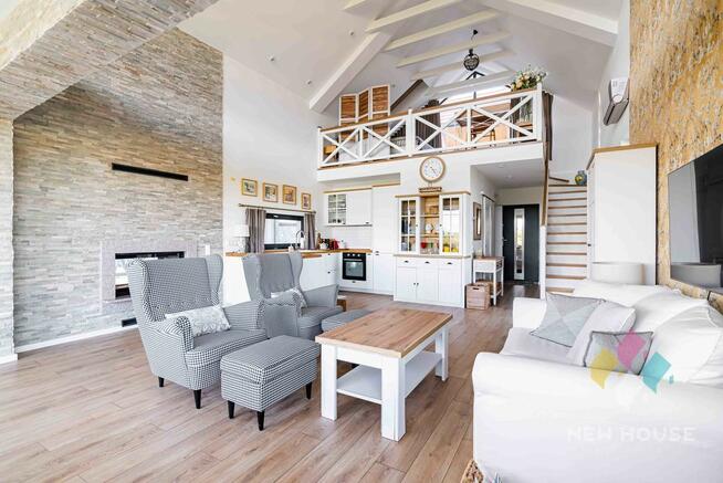 Posiadłość na wzgórzu z widokiem i basenem