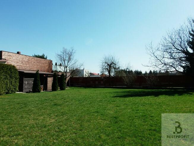 Dom Kobylnica, Główna