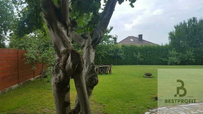 Dom Kobylnica, Główna