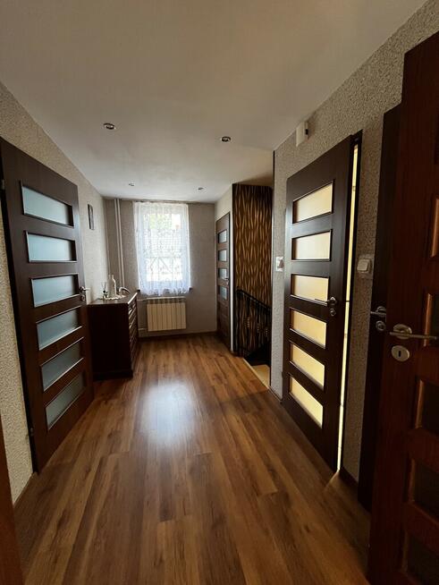 Bielsko- dom z działką, stawem i zabudowaniami