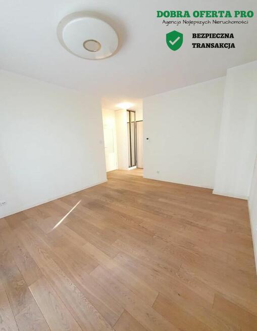 2-pokojowe mieszkanie z osobną kuchnią i balkonem