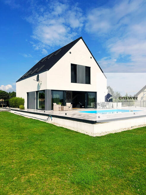 NOWOCZESNY I WYJĄTKOWY DOM W OSIEKU Z DZIAŁKĄ 57A