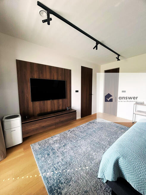 NOWOCZESNY I WYJĄTKOWY DOM W OSIEKU Z DZIAŁKĄ 57A