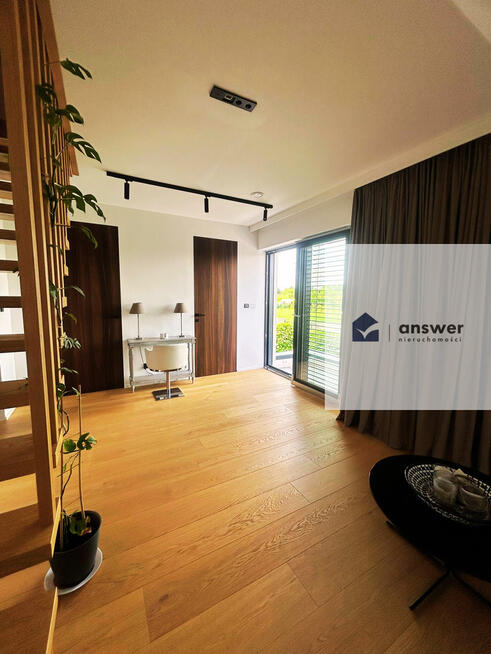 NOWOCZESNY I WYJĄTKOWY DOM W OSIEKU Z DZIAŁKĄ 57A