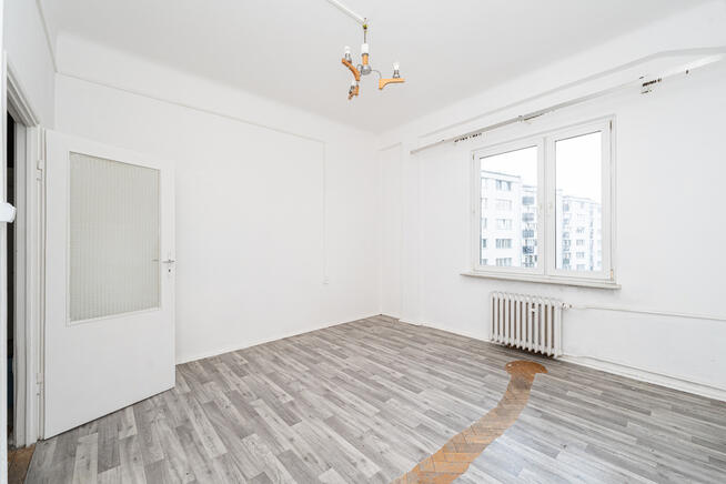 Okazja! Dwa ustawne pokoje z widną kuchnią