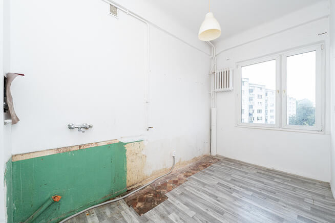 Okazja! Dwa ustawne pokoje z widną kuchnią