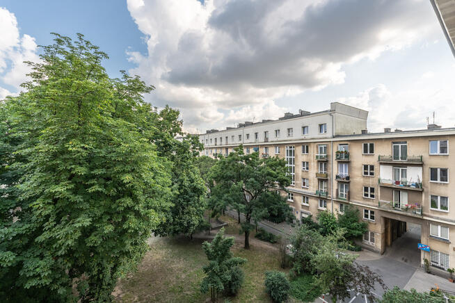 Okazja! Dwa ustawne pokoje z widną kuchnią