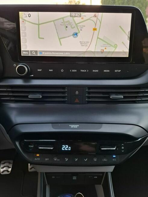 Hyundai Bayon Unikatowy. Benzyna / Hybryda. Manual. Niski, Oryginalny Przebieg.