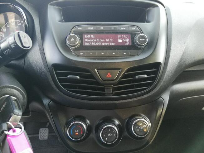 Opel Karl małe sprytne w benzynie klimatyzowane