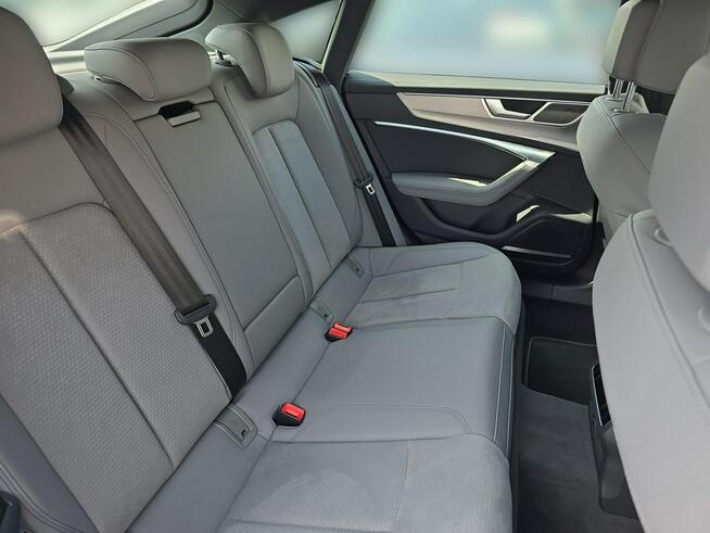 Audi A7 SkrętnaOś_Pneumatyka_HeadUp_MatrixHD_Alcantara_S Line_B&O_Kamera360_FV