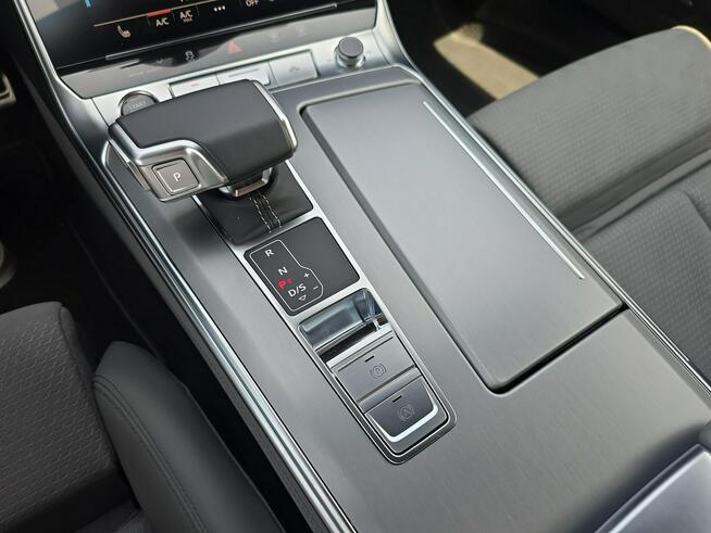 Audi A7 SkrętnaOś_Pneumatyka_HeadUp_MatrixHD_Alcantara_S Line_B&O_Kamera360_FV