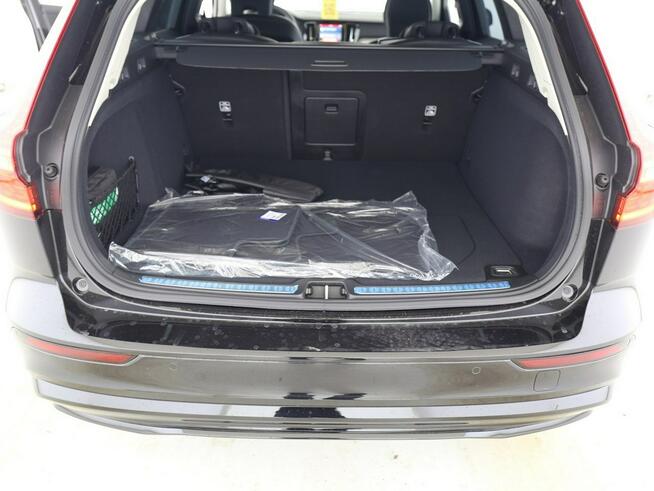 Volvo V60 T6 AWD Ultra Dark Hybryda Plug-In MY 2025