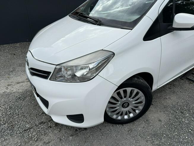 Toyota Yaris Salon Polska . Bezwypadkowy. Navigacja .Klimatyzacja