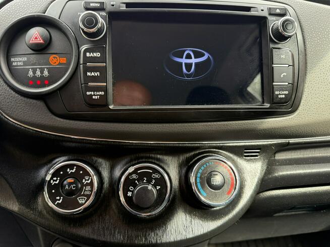Toyota Yaris Salon Polska . Bezwypadkowy. Navigacja .Klimatyzacja