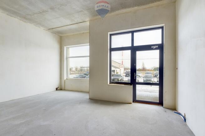 Na sprzedaż lokal handlowo-usługowy,pow. 97,33 m²