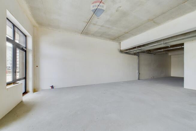 Na sprzedaż lokal handlowo-usługowy,pow. 97,33 m²